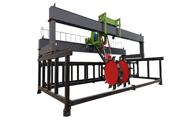 Wheeled commercial compost turner for chicken manure composting in large chicken farms