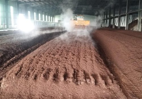 Crawler compost turner for organic fertilizer plant case