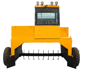 Simple wheel self-propelled compost turner